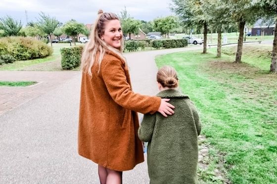 ineens heeft mijn dochter me niet meer zo nodig